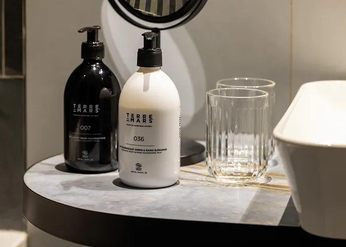 Hotel L de Lutece - Notre-Dame Parigi